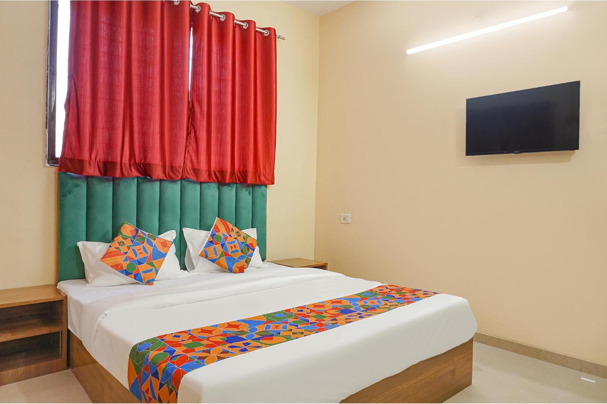 Fabhotel Falcon Inn -Behind The Dmart Baner Pune Exterior photo